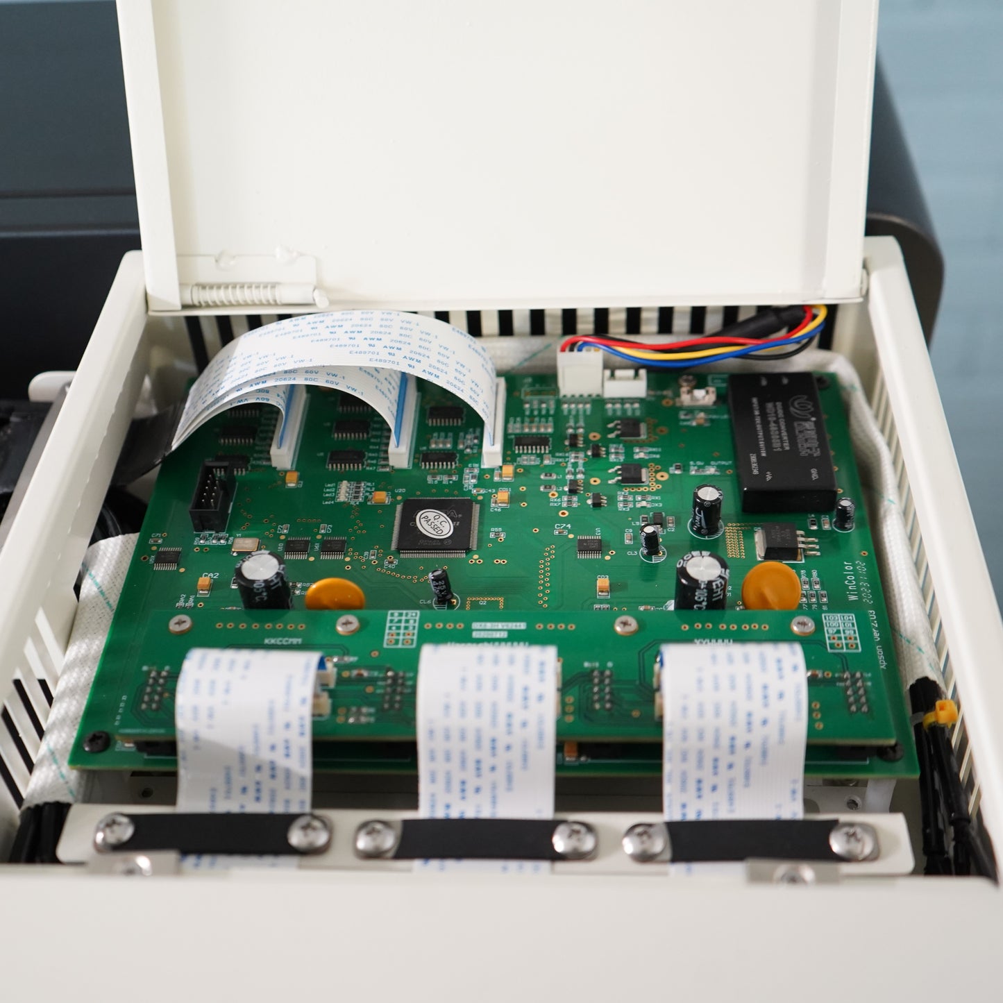 A2 Pro wassergekühlter UV-Drucker (Druckbereich 45 x 70 cm)